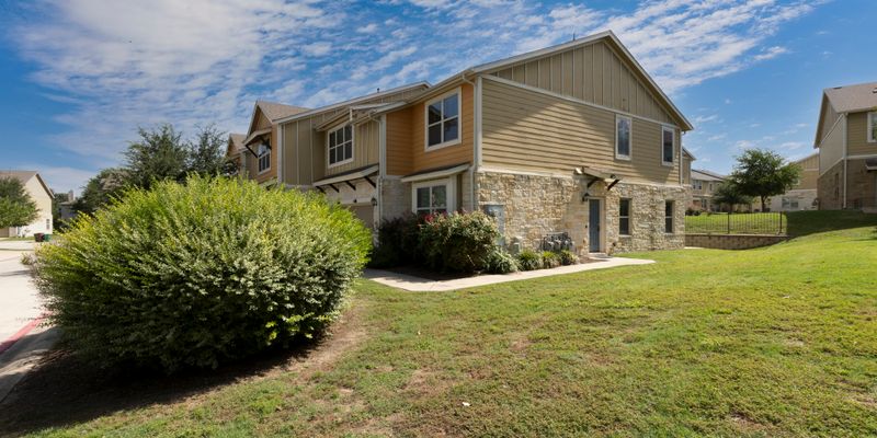 Round Rock House: 1620 Bryant Dr