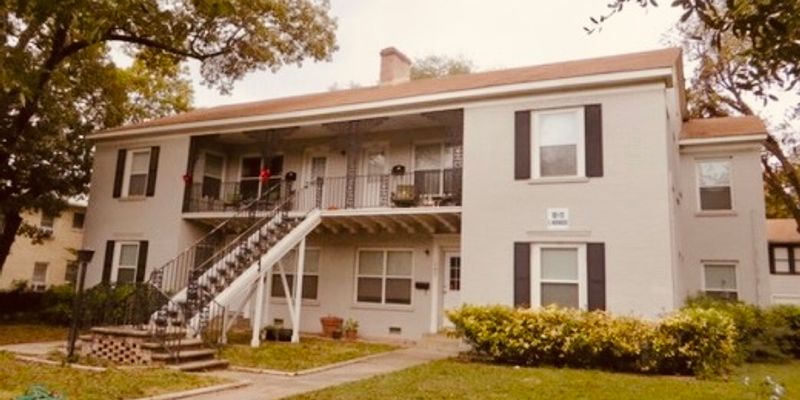 San Antonio Apartment: 101 E. Norwood Court