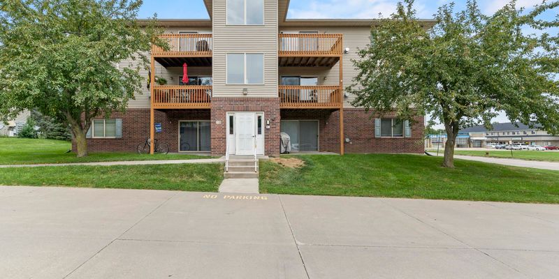 North Liberty House: 10 Zeller Crossing