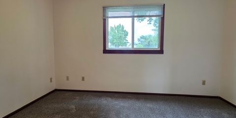 Bedroom 1.JPG