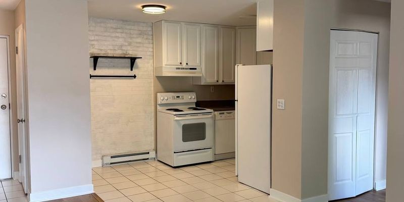 Forest Park Apartment: 7428 Washington St