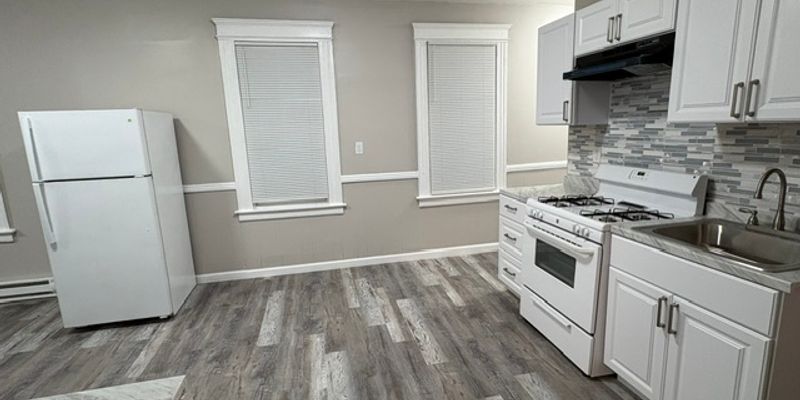 Waterbury Apartment: 105 Division St