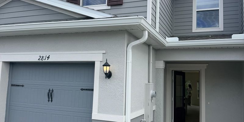 Clermont House: 2814 Raindrop Run St