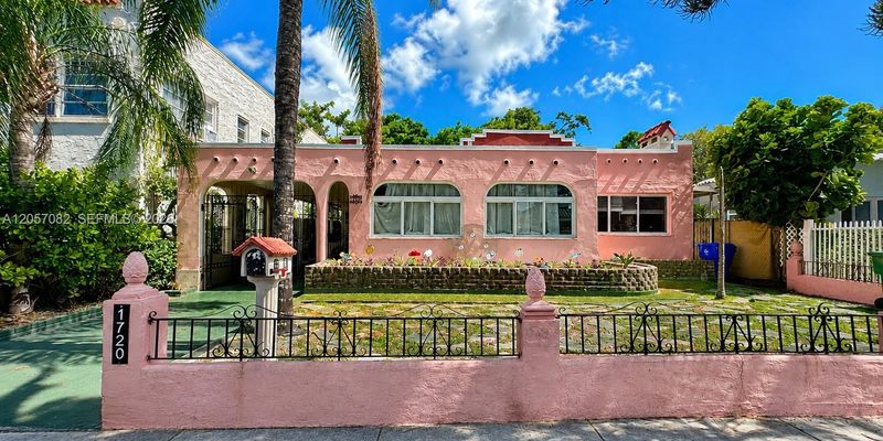 Miami House: 1720 SW 11th Ter #1720