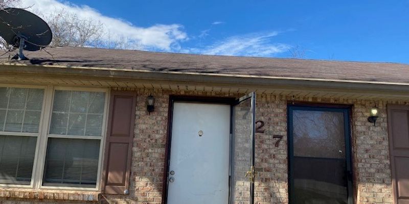 Nashville Multiplex: 727 Linden Green Dr