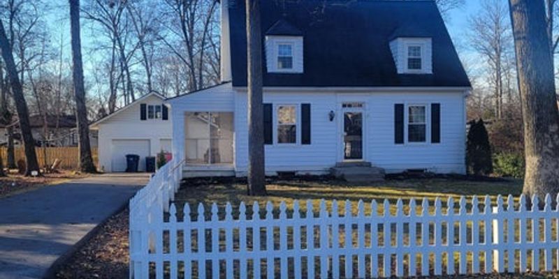 Norwood House: 210 Arterburn Dr