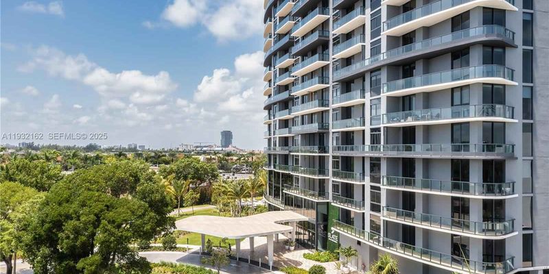 Hallandale Beach Apartment: 101 Diplomat Pkwy