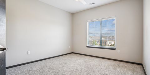 16-146_2869 Spring Rose Cir Unit 301.jpg