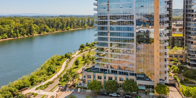 Portland House: 844 S Curry Street