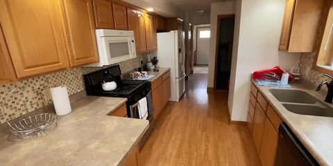 Big Barbee_kitchen1.jpg