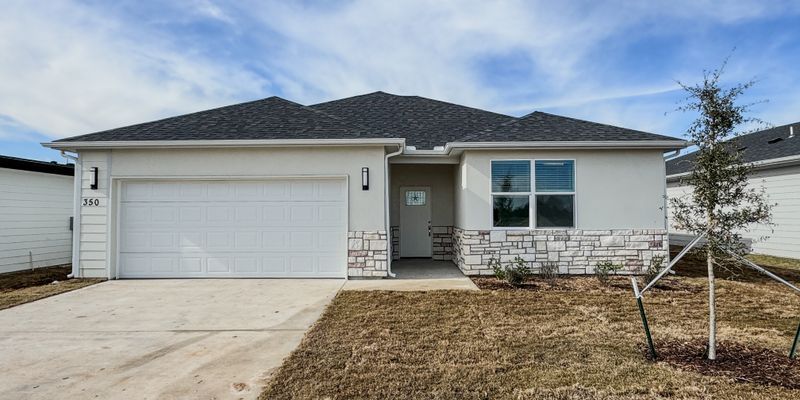 Greenville House: 350 Lucy Rd