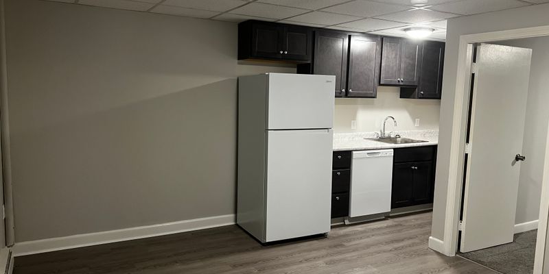 Andover Apartment: 20 Post Office Ave