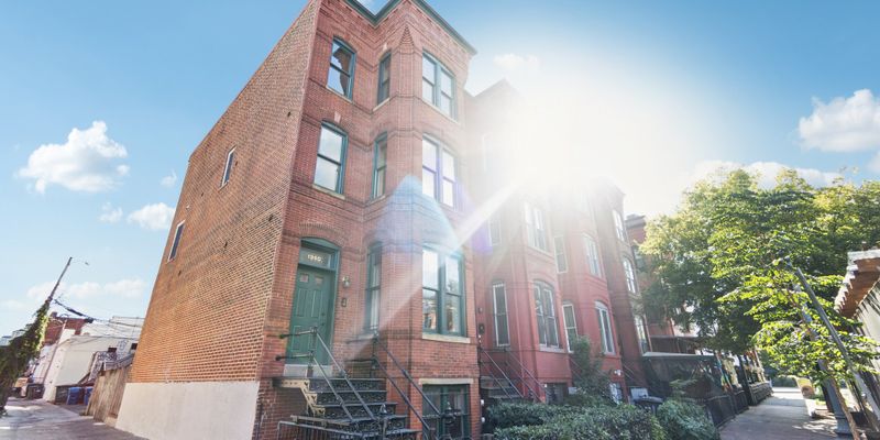 Washington Townhome: 1340 T St NW