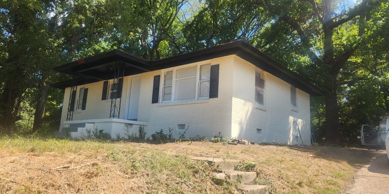 Memphis House: 1847 Gregory Ave