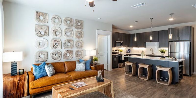 Houston Apartment: 17169 Spencer Rd