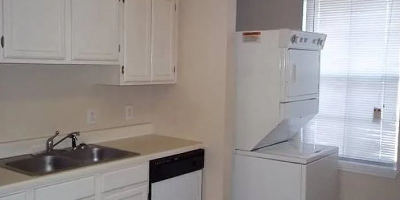 Montgomery Apartment: 2642 E 3rd St