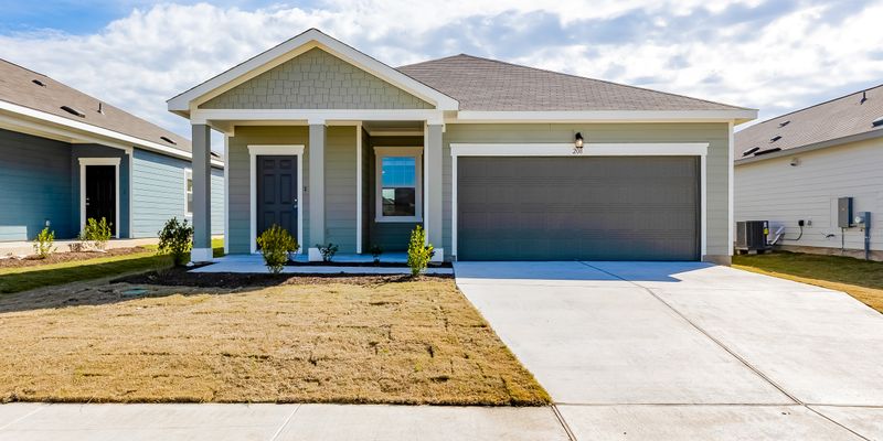 Taylor House: 208 Wedemeyer St