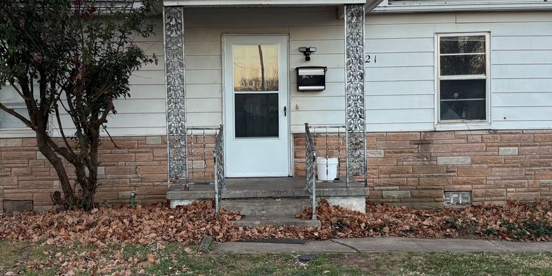 Midwest City House: 1421 E Lockheed Ct