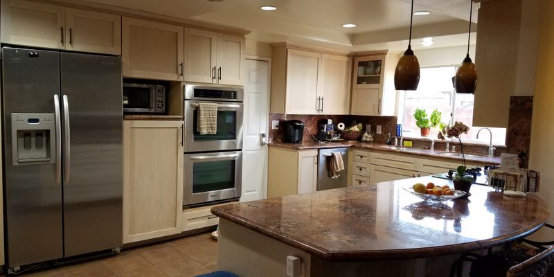 San Diego House: 5005 63rd St