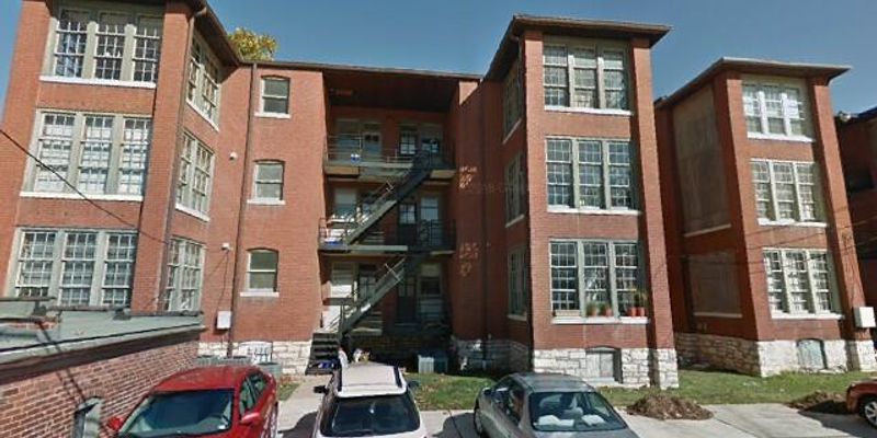 St. Louis Apartment: 5798 Pershing Avenue