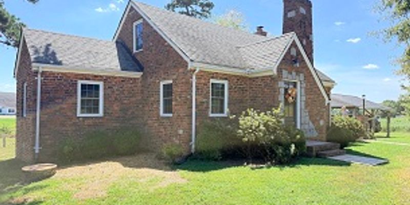 Amelia Court House House: 18001 W Pridesville Rd