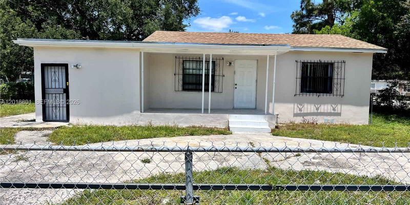 Miami House: 1801 NW 88th St