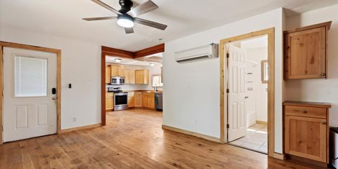 06-006_Living Room.jpg