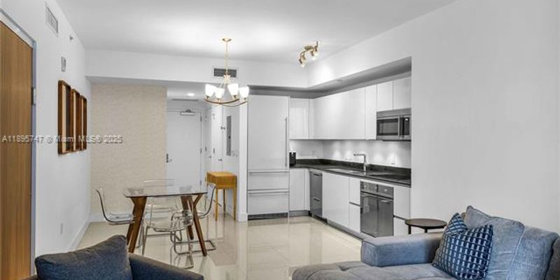 Miami Condo: 1010 Brickell Ave