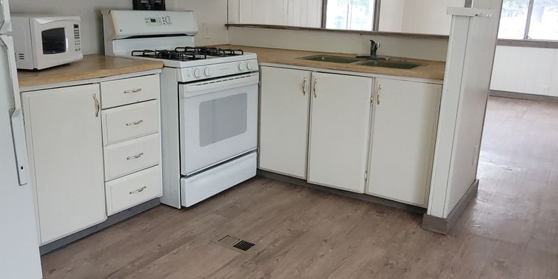 Soda Springs Apartment: 351 South 1st East