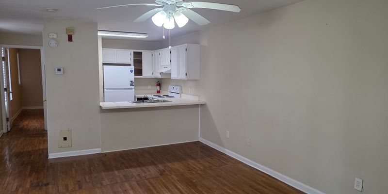 Montgomery Apartment: 2642 E 3rd St