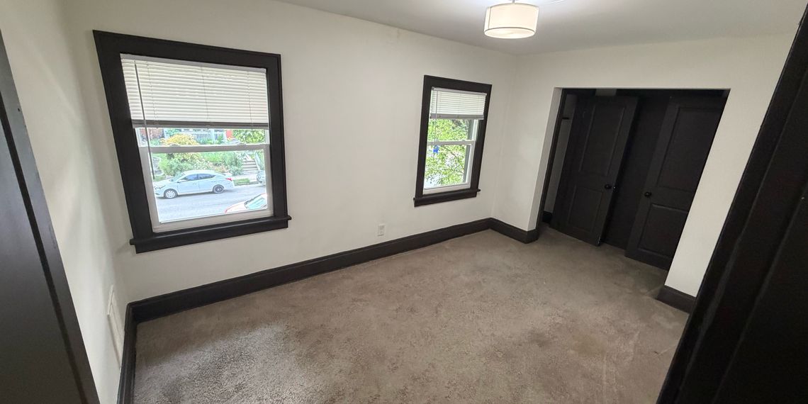 1130 Wilson Ave photo 20
