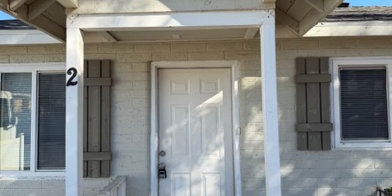 Lake Elsinore House: 32982 Maiden Ln #2