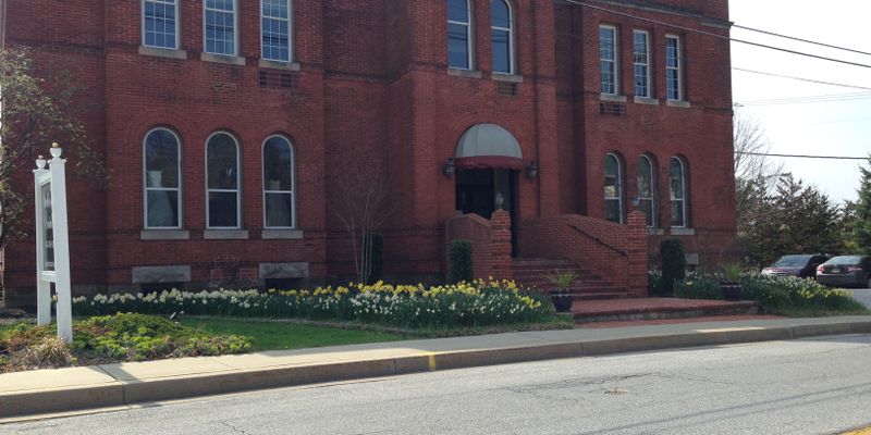 Westminster Apartment: 5 South Center Street