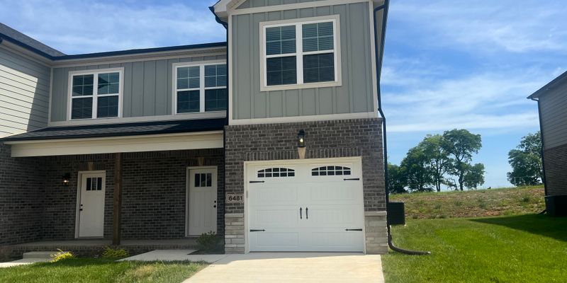 Bowling Green House: 6481 Fortuna Ave