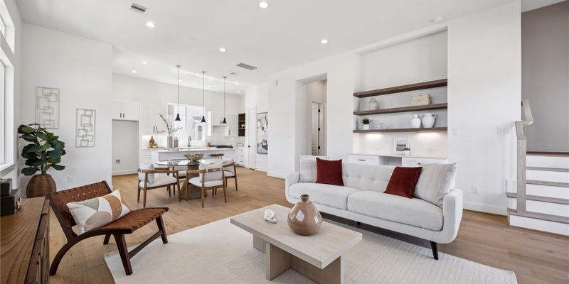 Houston House: 2810 Mills St