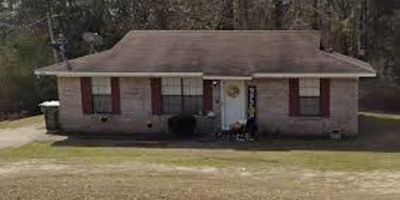 Ozark House: 2310 Will Logan Rd