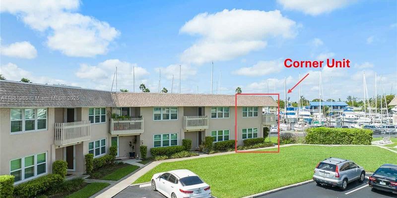 Dania Beach House: 311 Gulfstream Rd