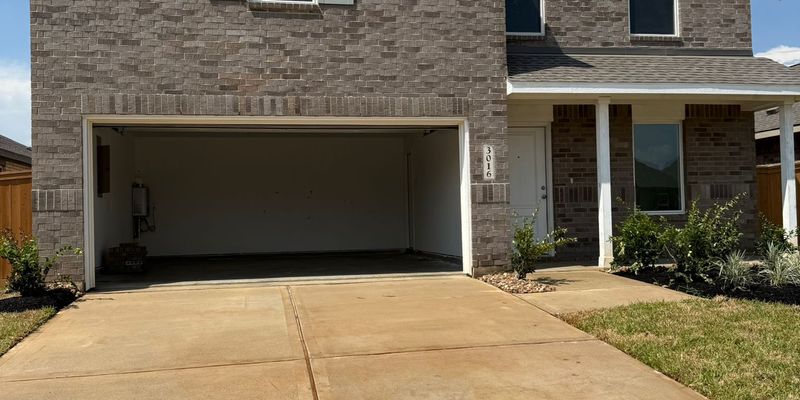 Katy House: 3016 Wild Dunes Dr