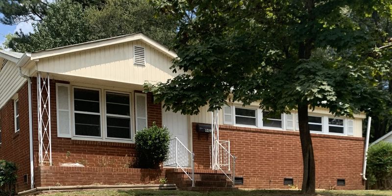 Charlotte House: 4422 Brooktree Drive