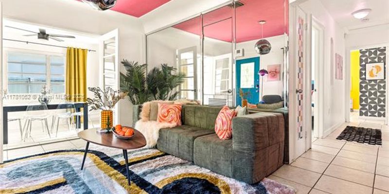 Miami House: 260 NE 45th St