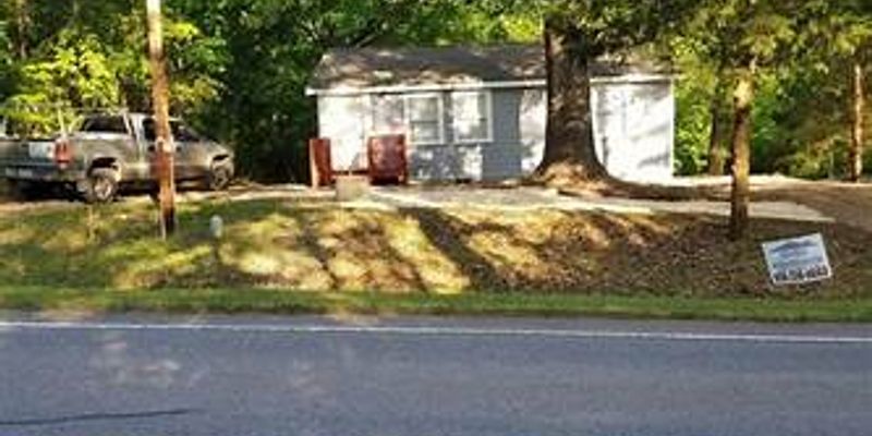 Raleigh House: 10733 Old Stage Rd