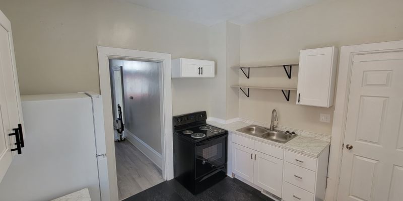 Dubuque House: 316 Kaufmann Ave