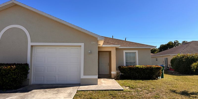 Cape Coral House: 1246 SE 8th St