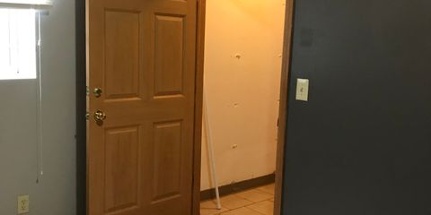 516C downstairs bedroom3.jpg