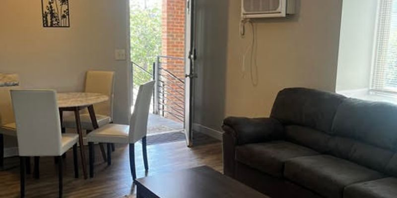 Denver Apartment: 980 S Dexter St