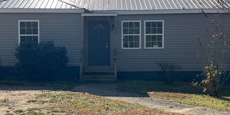 Jasper House: 711 15th St W