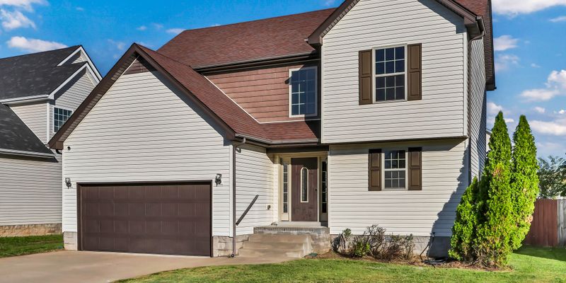 Clarksville House: 3797 Suiter Rd