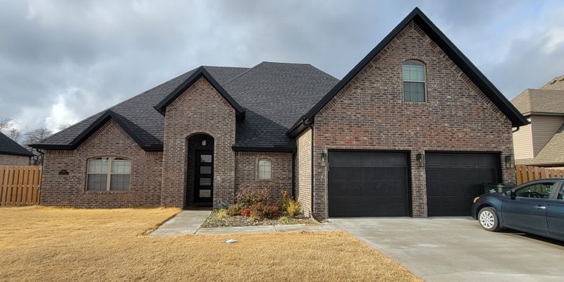 Centerton House: 1890 Sunrise Cir