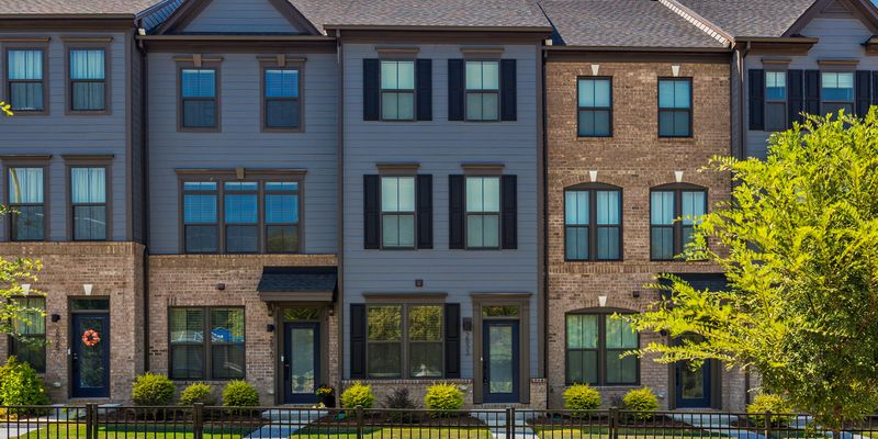 Charlotte House: 2833 Statesville Ave