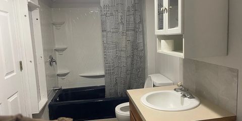 417 Bardon Bath .jpeg